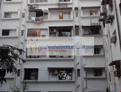 1½ BHK Semi Furnished in Vindhyachal , Bandra West